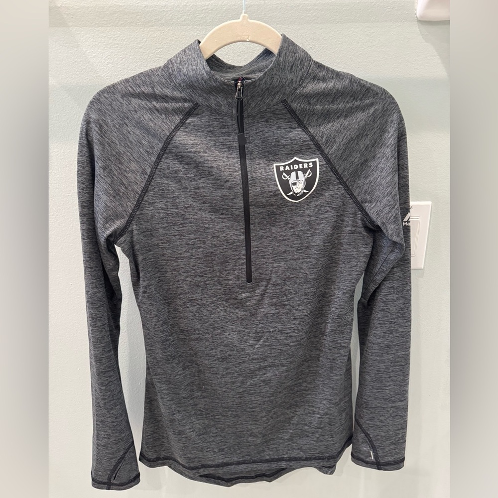 Majestic Fan Fashion Cool Base Women’s Gray Raiders Long Sleeve Quarter Zip
